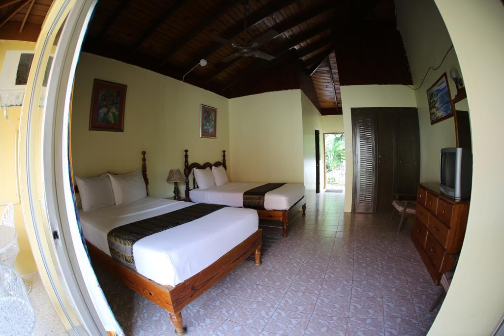 Moonrisevillas Negril Pokoj fotografie