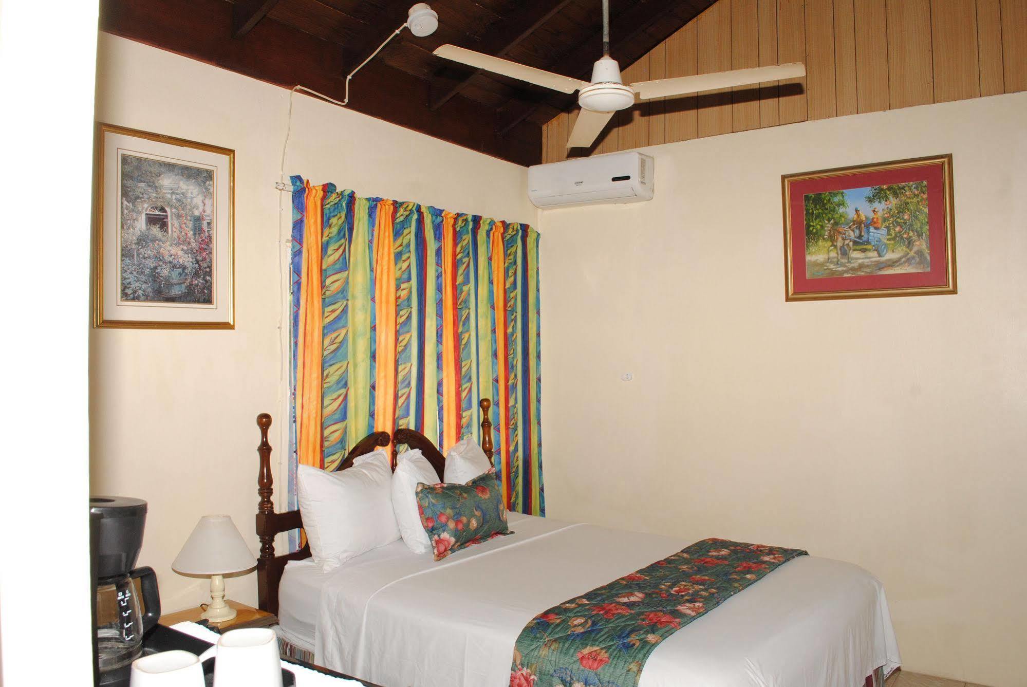 Moonrisevillas Negril Exteriér fotografie